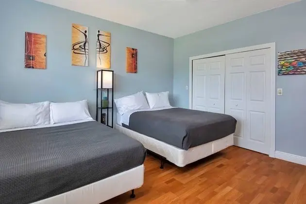Gorgeous Spot in Hallandale Beach With Pool!! - Öne Çıkan Resim
