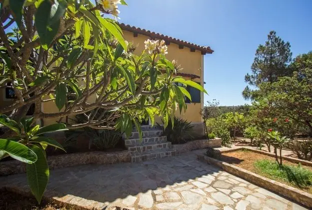 Gorgeous Stone Cottage by the sea - Dış Mekan