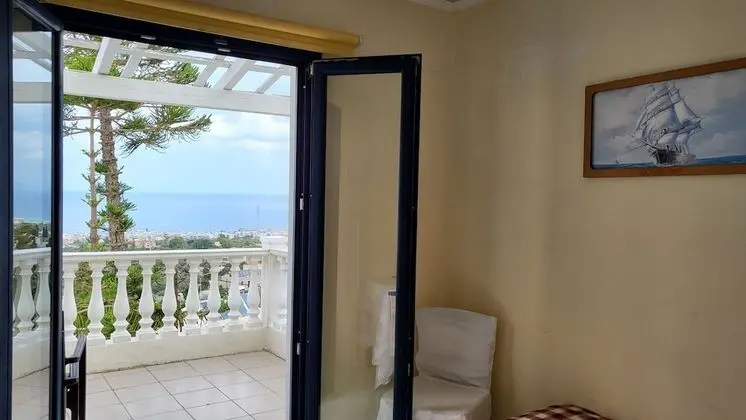 Gorgeous Studio for 2 People, Swimming Pool and Sea View - İç Mekan