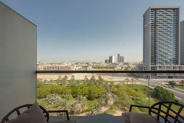 Gorgeous Studio With Balcony Park View