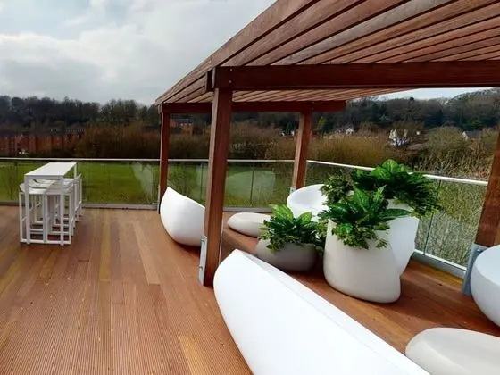Gorgeous Studios - NEWCASTLE UNDER LYME - Oda Düzeni