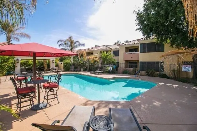 Gorgeous Upgraded Scottsdale Condo - Havuz