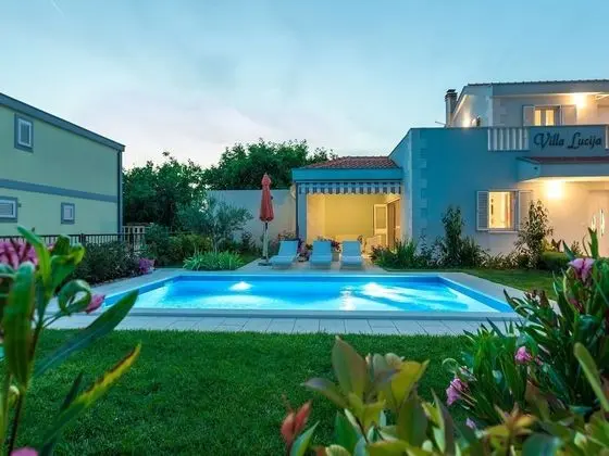 Gorgeous Villa in Vrsi With Swimming Pool