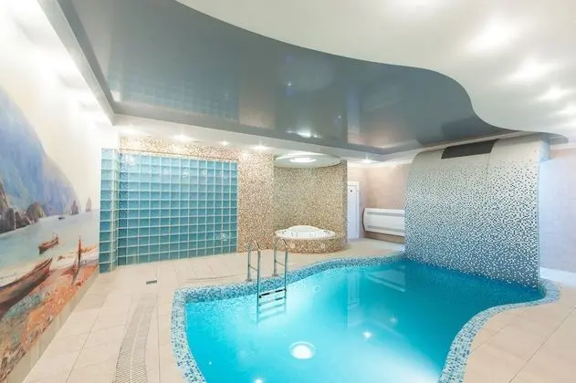 Gorky Hotel - Havuz