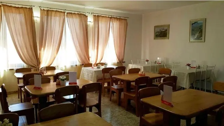 Gorniy Uyut Hostel - Yerinde Yemek