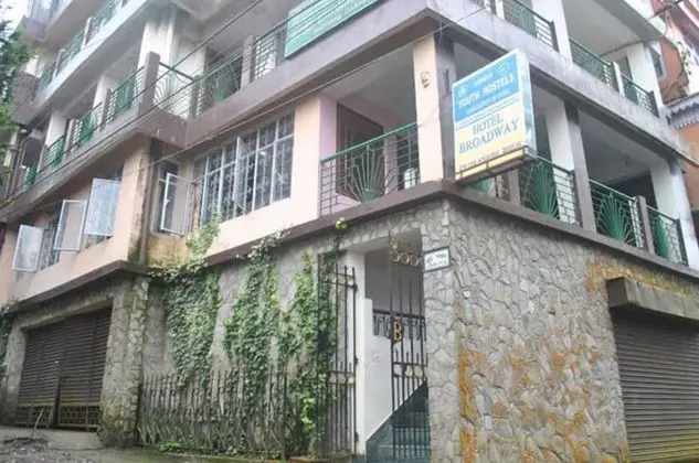 Goroomg Broadway Mall Road Darjeeling