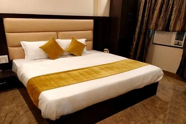 Goroomgo Alfa Charbhag Lucknow