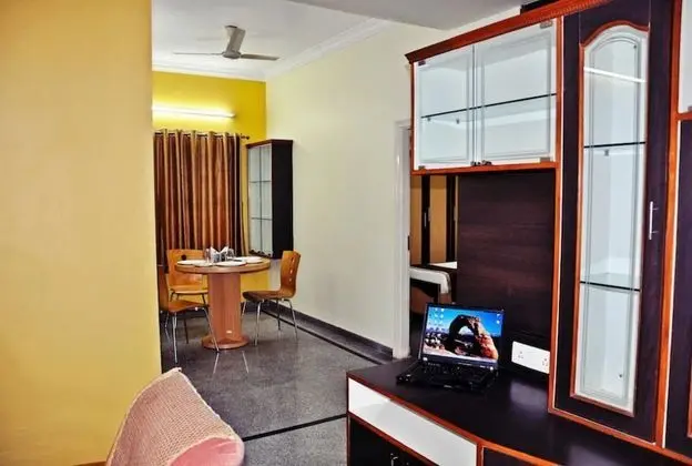Goroomgo Ample Mint Chickpet Bengaluru - Dış Mekan