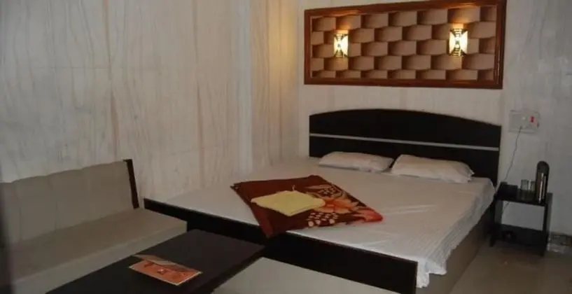 Goroomgo City Inn Kalikapur Kolkata