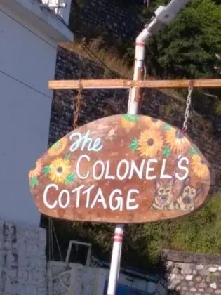 Goroomgo Colonel Cottage Lake View - Lobi