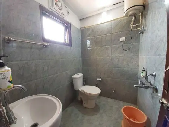 Goroomgo Cottage Lorent Nainital - Banyo Tipleri