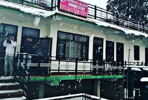 Goroomgo Delight Homestay Dalhousie