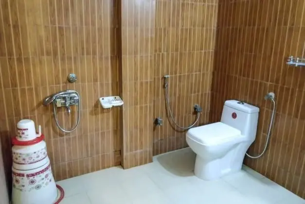 Goroomgo Dhingra Residency Jabalpur - Banyo Tipleri