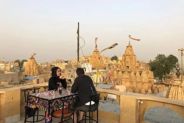 Goroomgo Diamond Guest House Jaisalmer