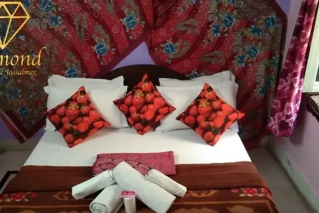 Goroomgo Diamond Guest House Jaisalmer - Oda