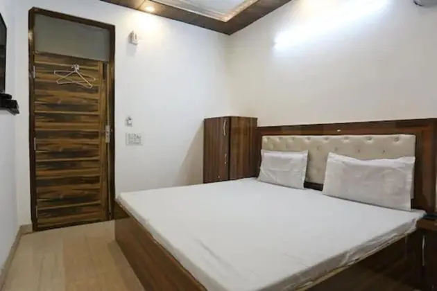 Goroomgo Double Tree Ghaziabad - Oda
