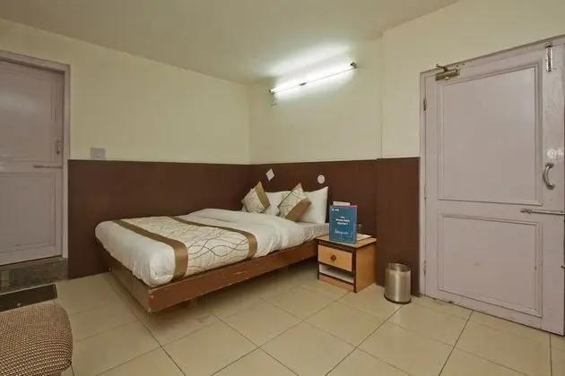 Goroomgo Elena Aastha Regency Manali - Oda