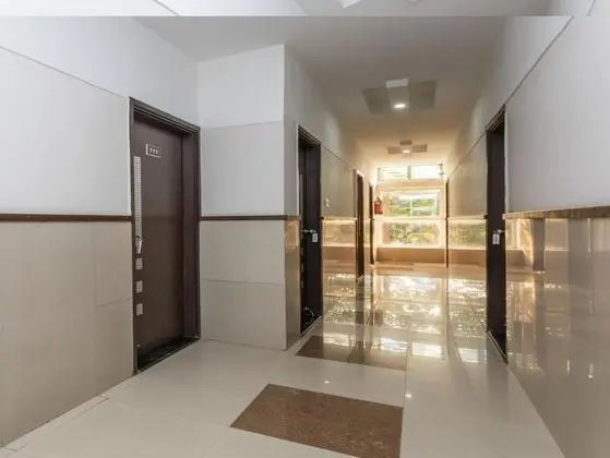Goroomgo Excellent Stay Mallital Nainital - İç Mekan