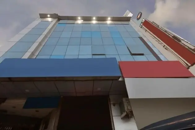 Goroomgo Giriraj Stay Hub Kolkata