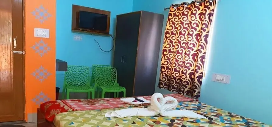 Goroomgo Gokul Anand Bhawan Puri - Oda Manzaraları