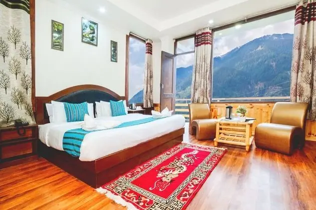 Goroomgo Hotel Hillside View Manali - Oda