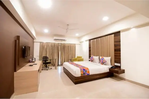 Goroomgo Indeedcare Hotel & Resorts - Oda Manzaraları