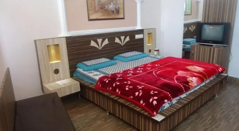 Goroomgo Hotel Ishan Katra - Oda