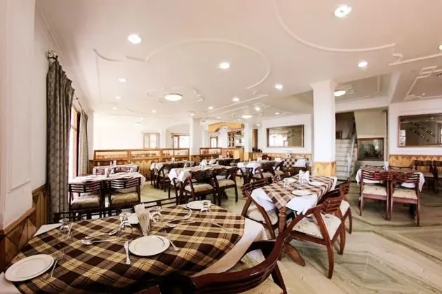 Goroomgo Kalara Regency Shimla - Yerinde Yemek