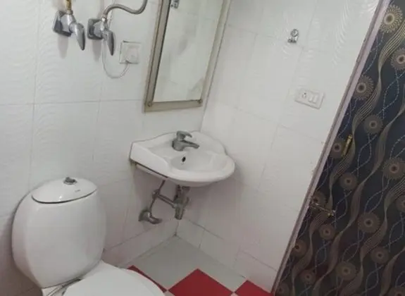 Goroomgo Hotel King Palace Shimla - Banyo Tipleri
