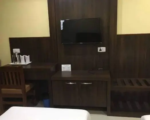 Goroomgo Maharaja Guwahati - Oda