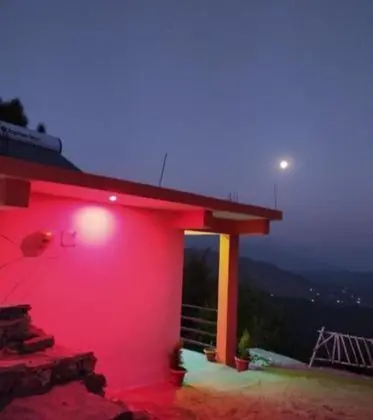 Goroomgo Mangalmurti Himalyan Binsar - İç Mekan