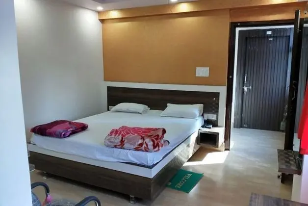 Goroomgo Mayagiri Patna