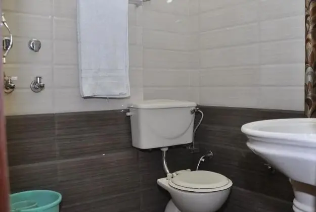 Goroomgo Mid Forest House Kalaguri - Banyo Tipleri