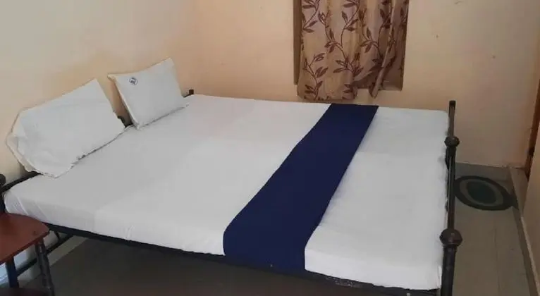 Goroomgo MR Residency Madurai