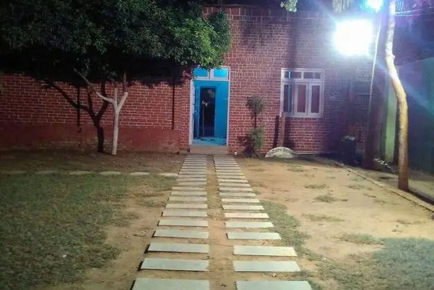 Goroomgo Nature Resort Agra