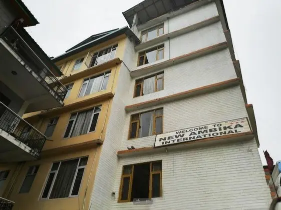Goroomgo New Ambika Mall Road Manali - Dış Mekan