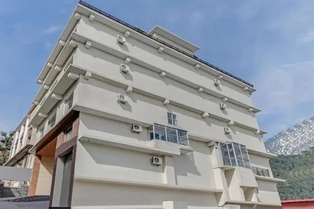 Goroomgo Hotel New Vaikunth Dharamshala - Dış Mekan