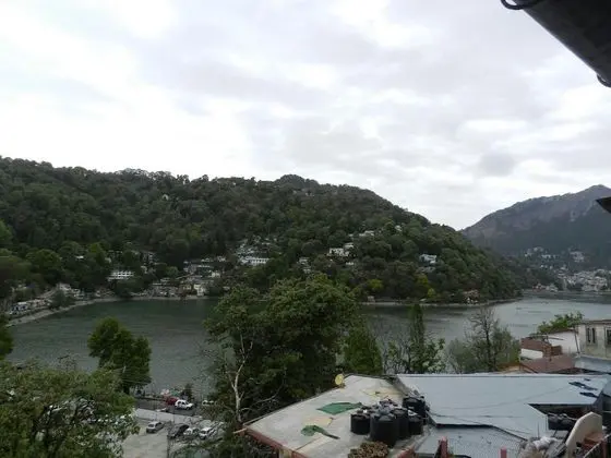 Goroomgo Payal Mall Road Nainital