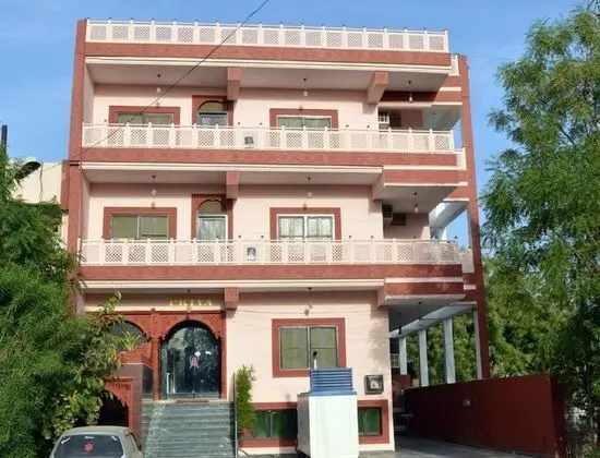Goroomgo Hotel Priya Agra