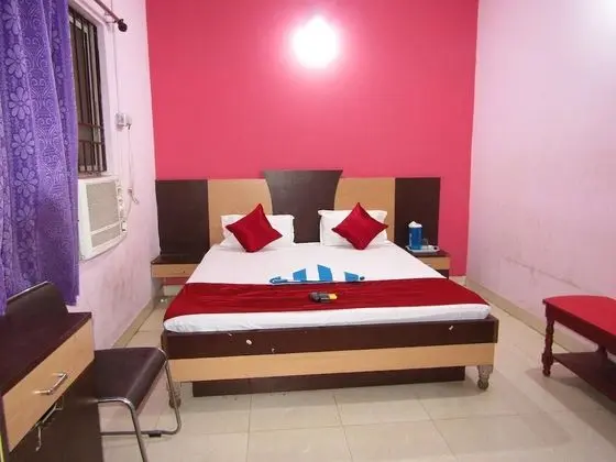 Goroomgo Puri Dham Lodge Puri - Oda