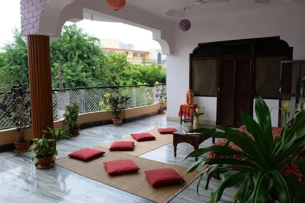 Goroomgo Purple Lotus Varanasi - İç Mekan