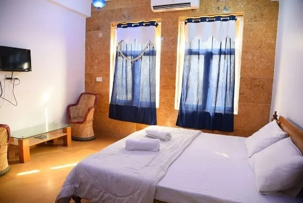 Goroomgo Raj Safari Jaisalmer