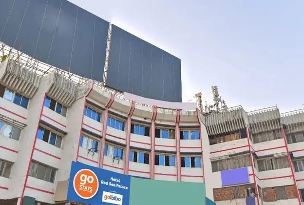 Goroomgo Red Sea Plaza Bhopal