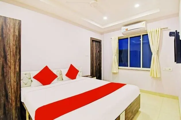 Goroomgo Royal Galaxy Newtown Kolkata - Oda Manzaraları
