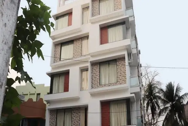 Goroomgo Royal View Digha
