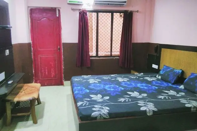 Goroomgo Samrat Palace Puri - Oda