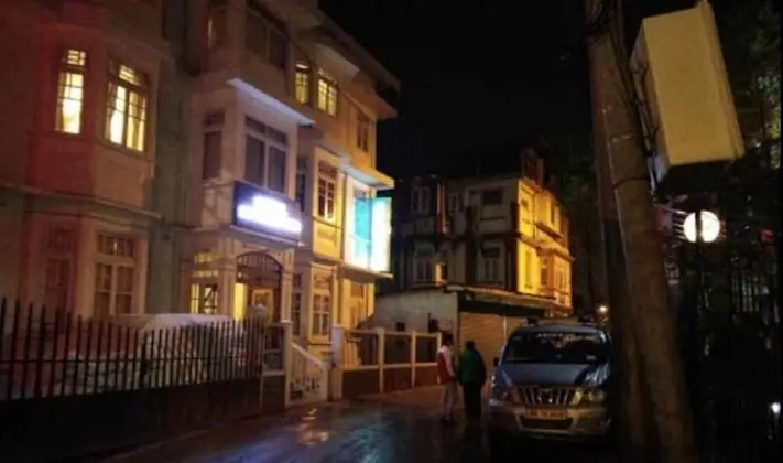Goroomgo Shambhu Darjeeling