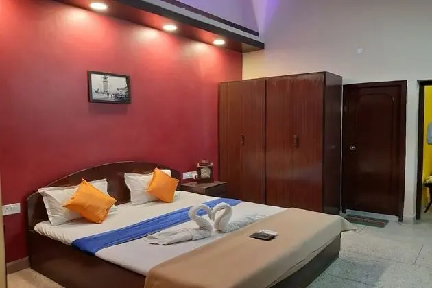 Goroomgo Hotel Sizzler Puri