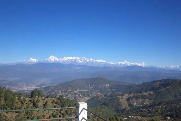 Goroomgo Snow View Guest House Kausani - Dış Mekan