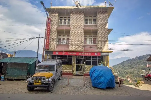 Goroomgo Tara Palace Pelling